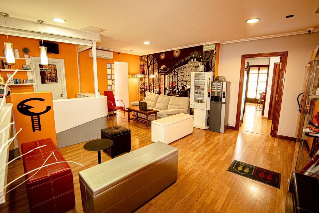 Residencia Salamanca Universitaria Hotel Buitenkant foto